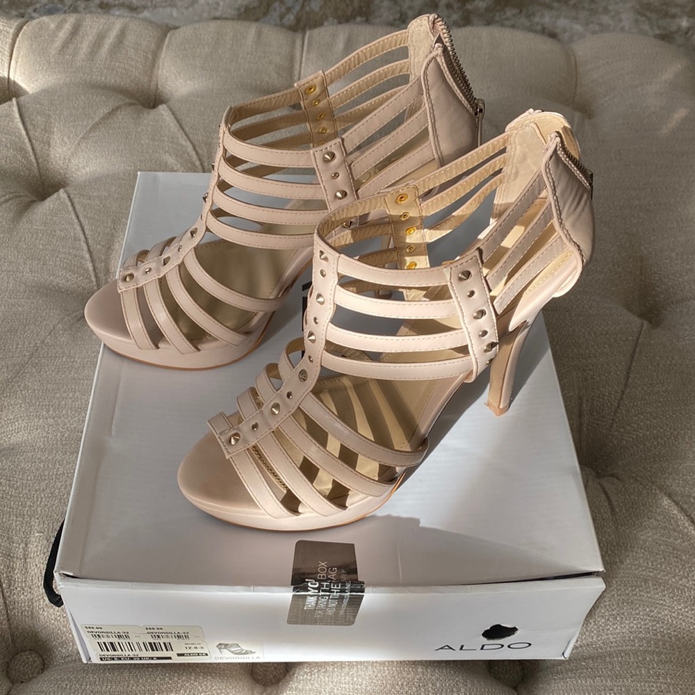 ALDO Light Tan coloured 5” heels in size 8.5.